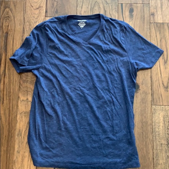banana republic v- neck blue fitted tee large